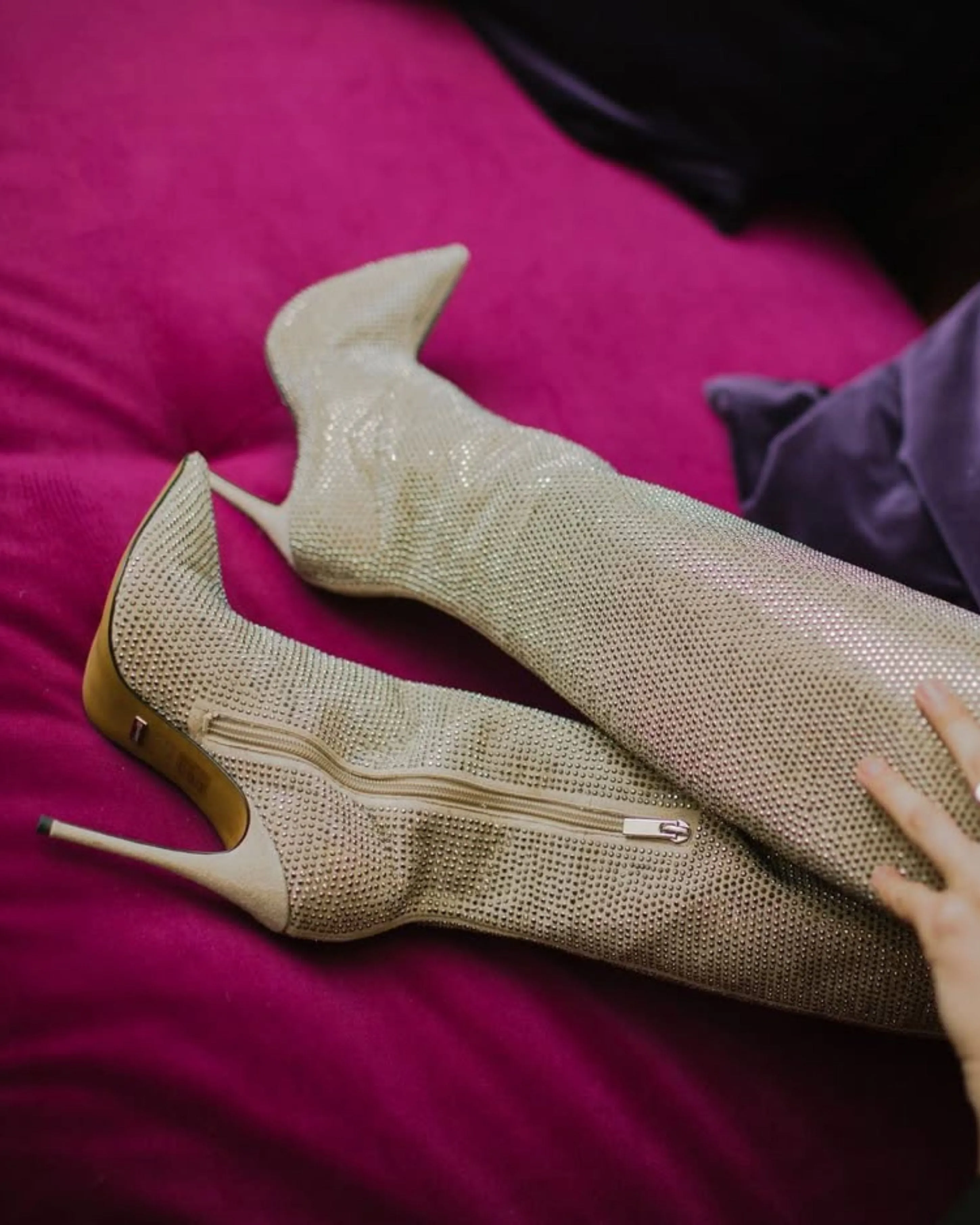 Basma Beige Suede