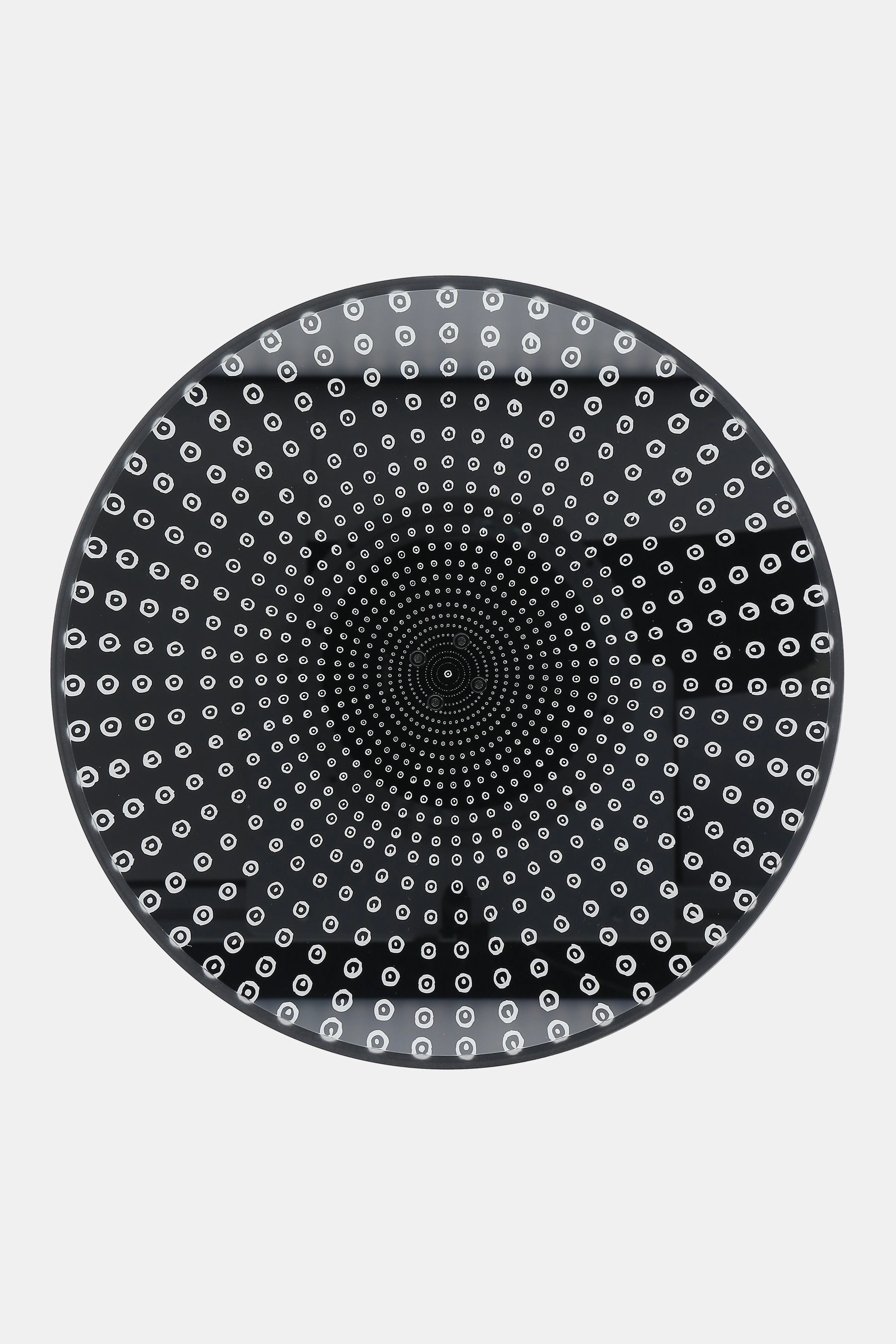 circles print plexiglass cake stand