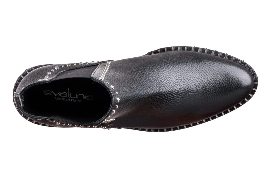 Eva Studs Black Leather
