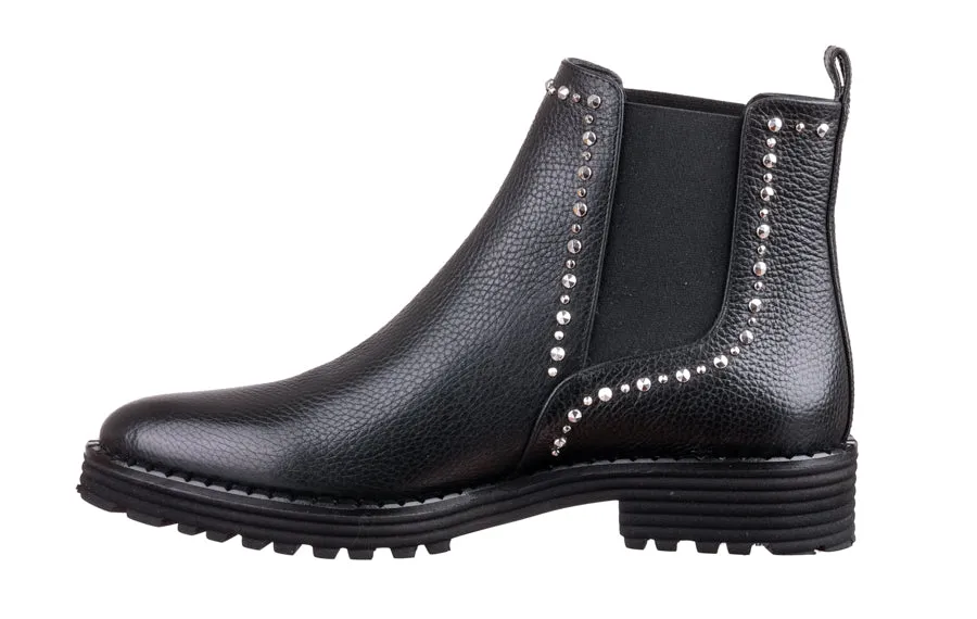 Eva Studs Black Leather