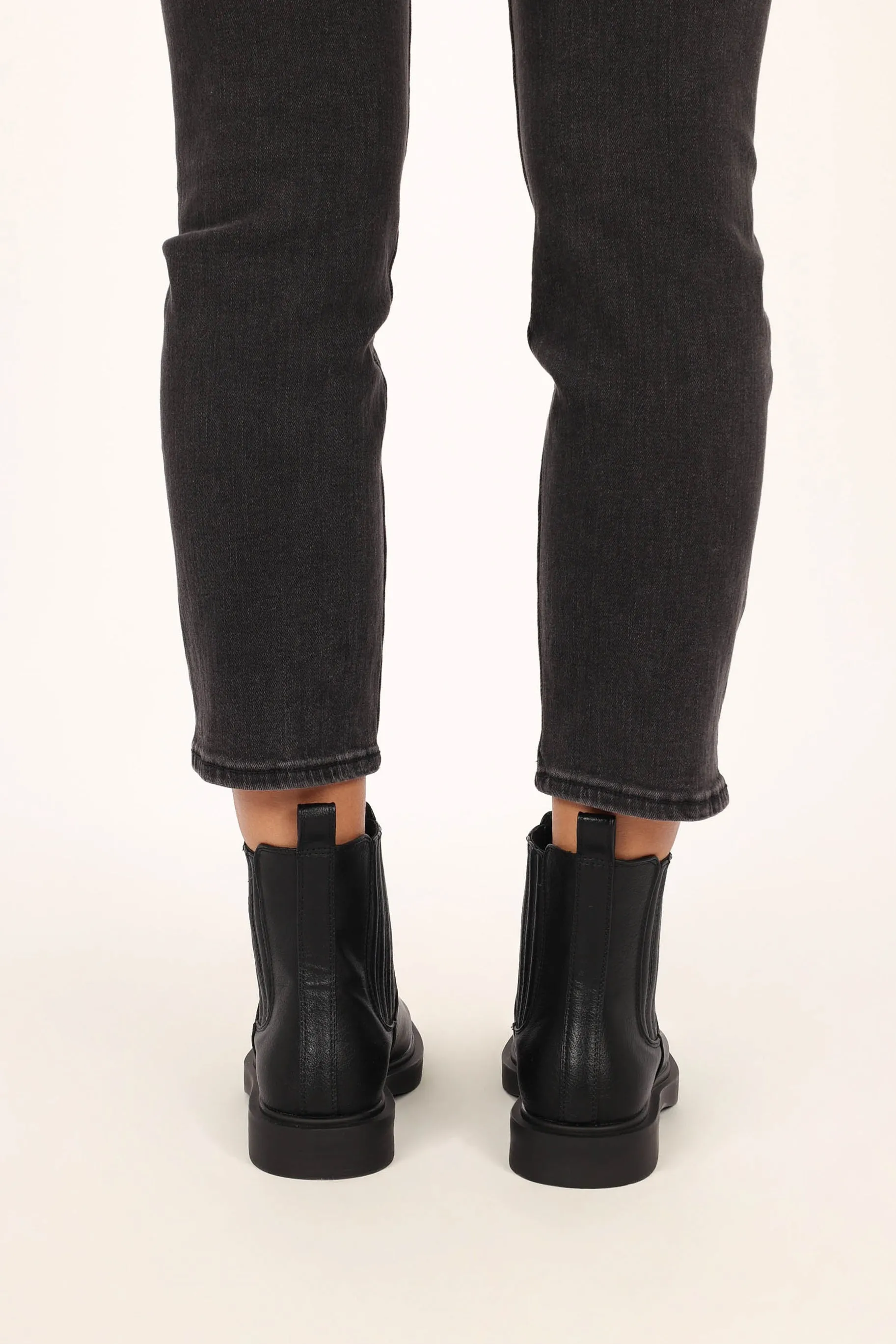 Hasting Ankle Boot - Black