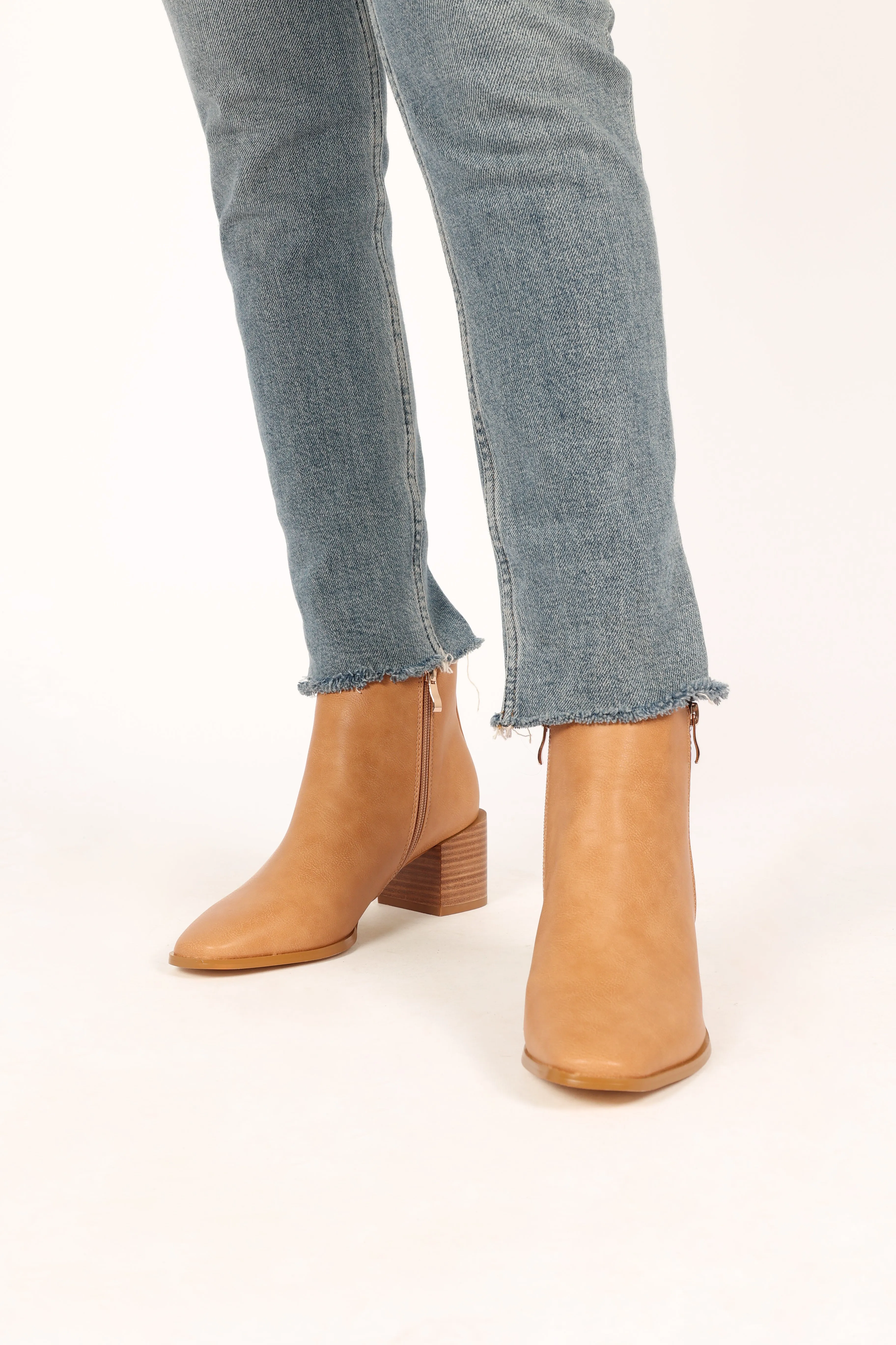 Oliver Ankle Boot - Camel